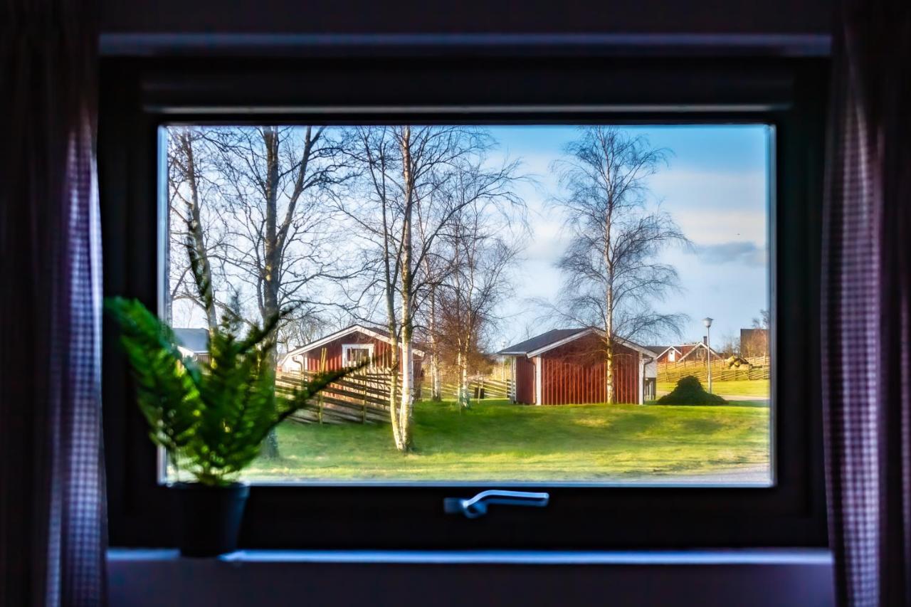 Roedlix Vandrarhem & Camping Tvaaker Exterior photo